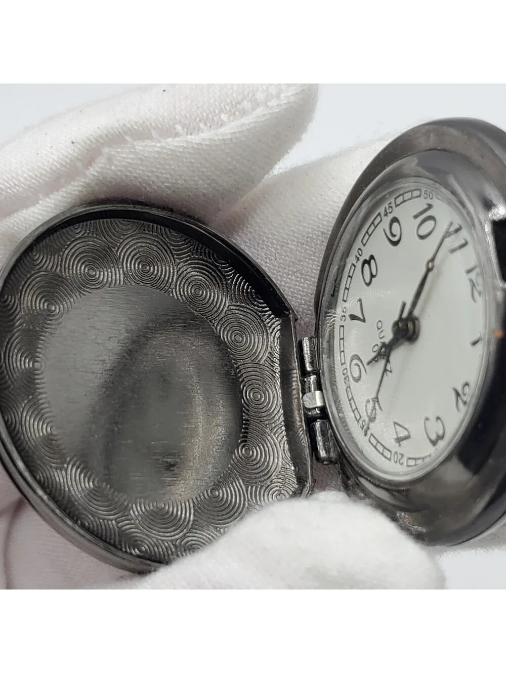 Galaxy Style Small 36mm Quartz Pocket Watch New Battery